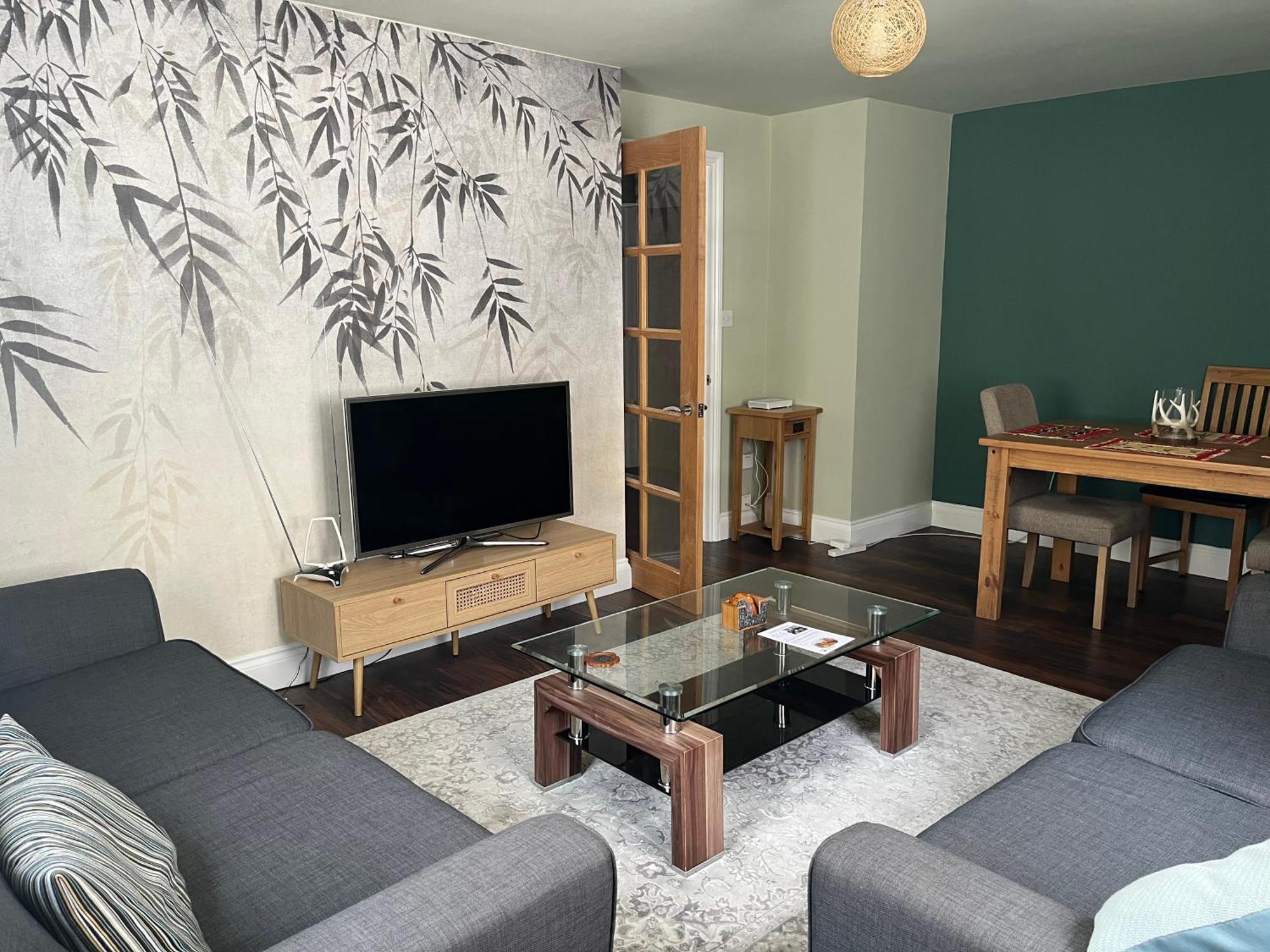 Comfortable Two Bedroom Modern Apartment London Eksteriør bilde